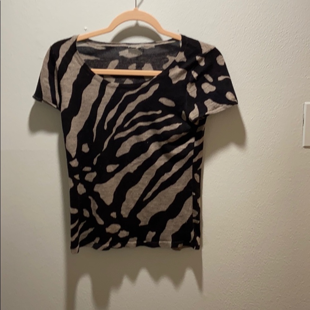 Ann Taylor Zebra short sleeve knit shirt